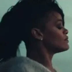 For Reasons That I’ve Yet To Fully Grasp, This Rihanna “Diamonds” Video Is Pretty Pimpin’